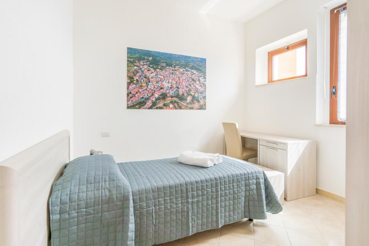 Hotel Dei Tacchi Osini Eksteriør billede