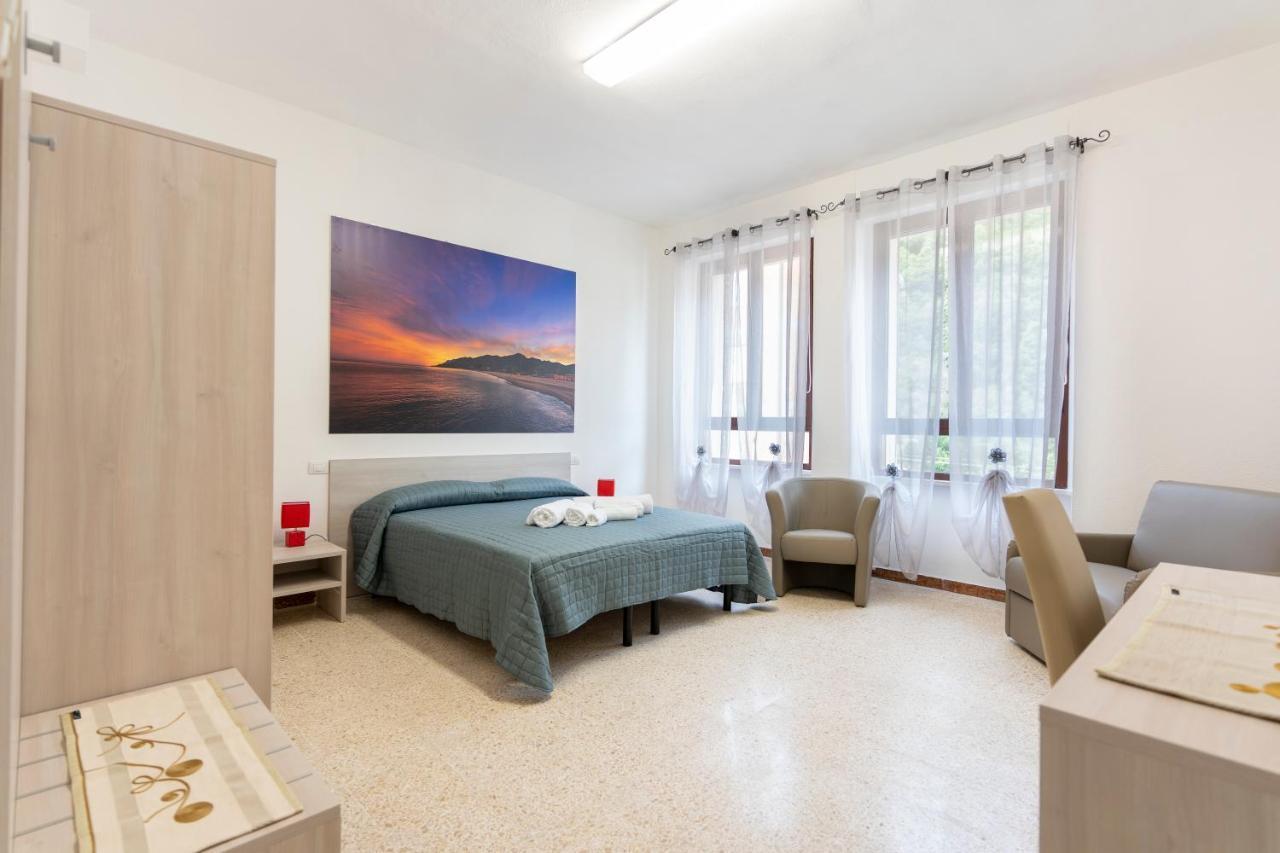 Hotel Dei Tacchi Osini Eksteriør billede