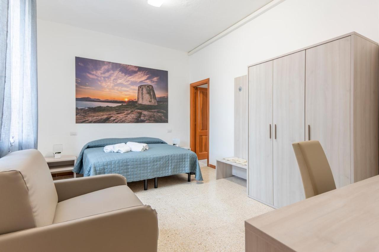 Hotel Dei Tacchi Osini Eksteriør billede