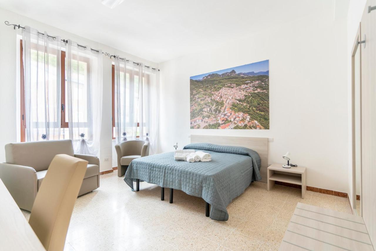 Hotel Dei Tacchi Osini Eksteriør billede