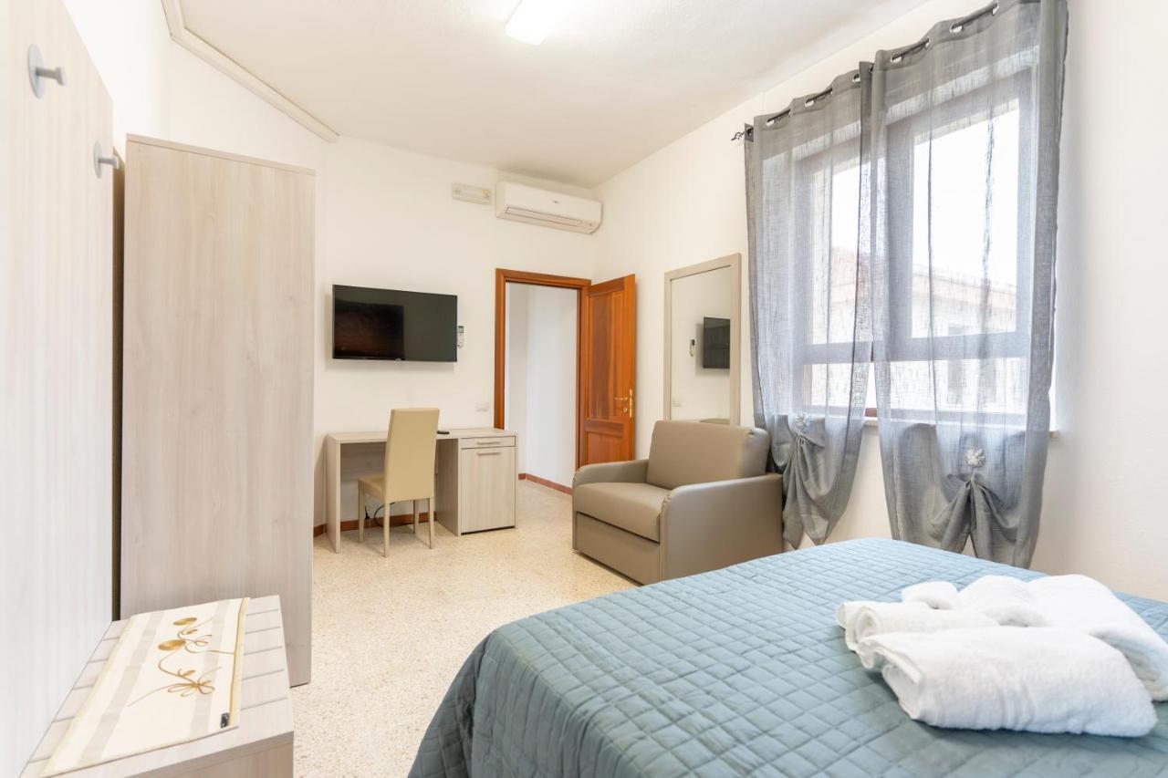 Hotel Dei Tacchi Osini Eksteriør billede